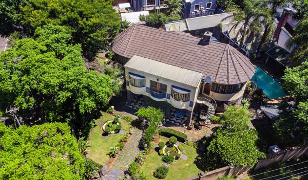 5 Bedroom House