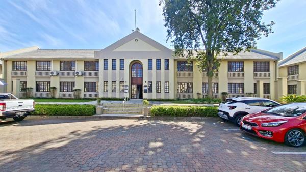 163 m² Office Space