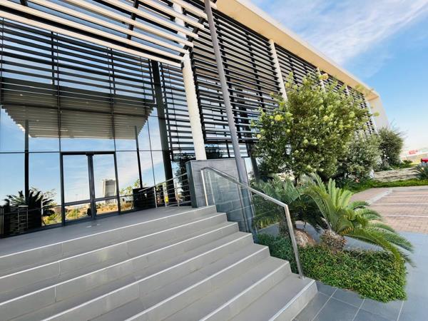605 m² Commercial space