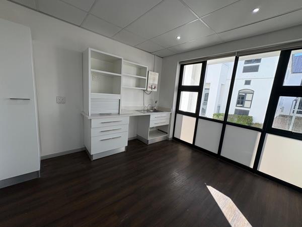 1 046 m² Commercial space
