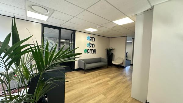 243 m² Office Space