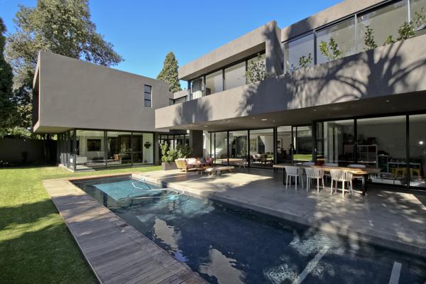 5 Bedroom House