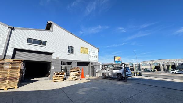 424 m² Industrial space