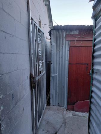 1 Bedroom House