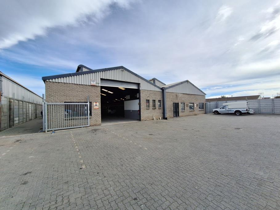 1 205 m² Industrial space