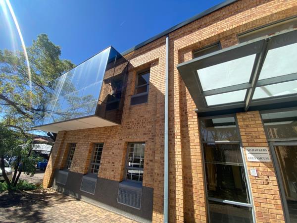 680 m² Office Space