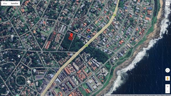 1 013 m² Land