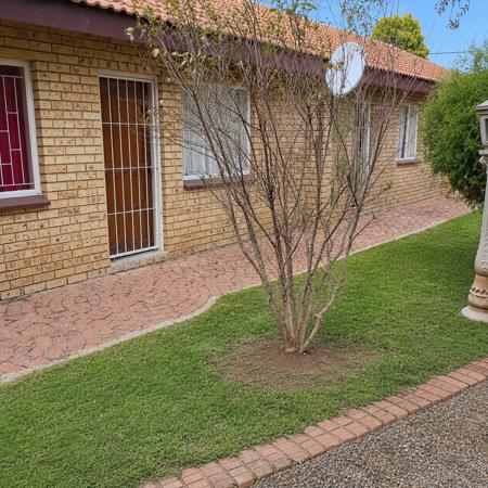 1 Bedroom Townhouse