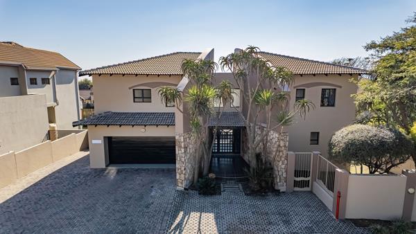 5 Bedroom House