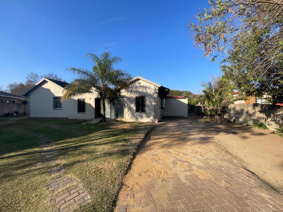 10 Bedroom House