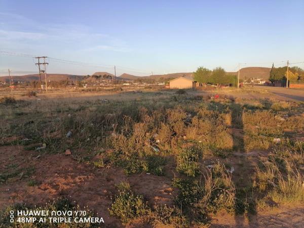 1 604 m² Land