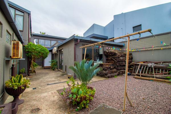 12 Bedroom House