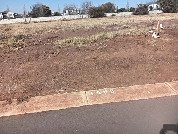 426 m² Land