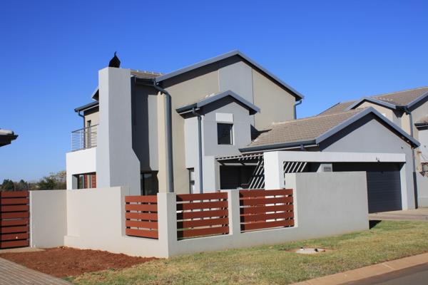 374 m² Land