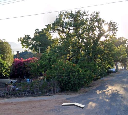 422 m² Land