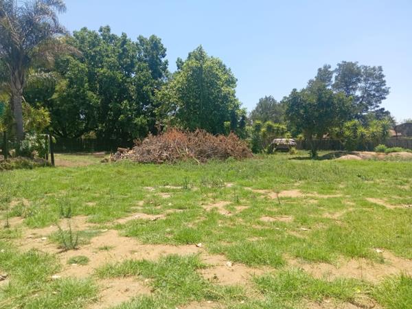 1 000 m² Land