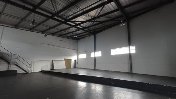 1 250 m² Industrial space