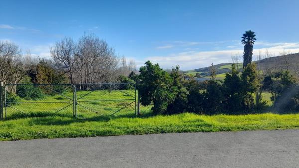 1 202 m² Land