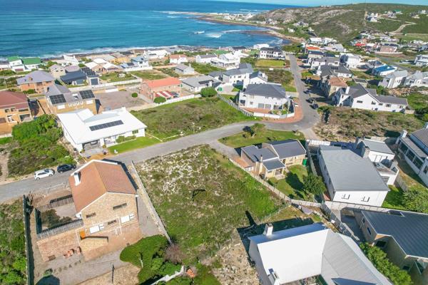 668 m² Land