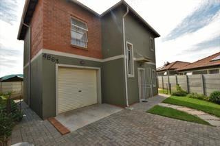4 Bedroom Townhouse