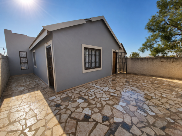 2 Bedroom House