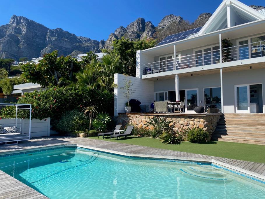 6 Bedroom House