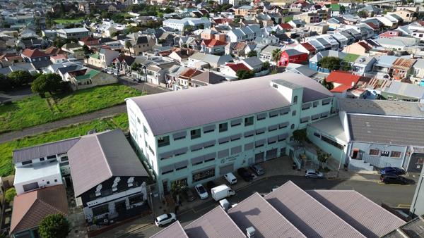164 m² Commercial space