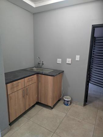 1 Bedroom House