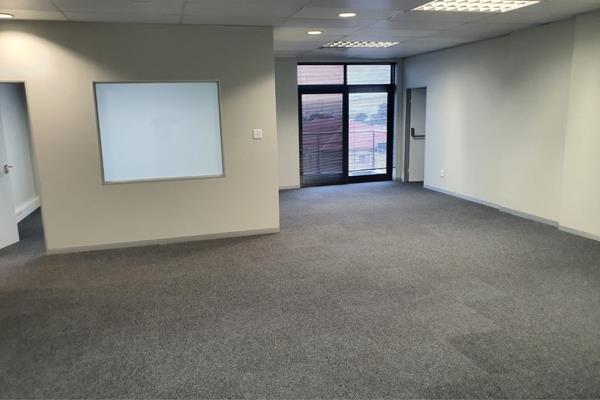 184 m² Office Space