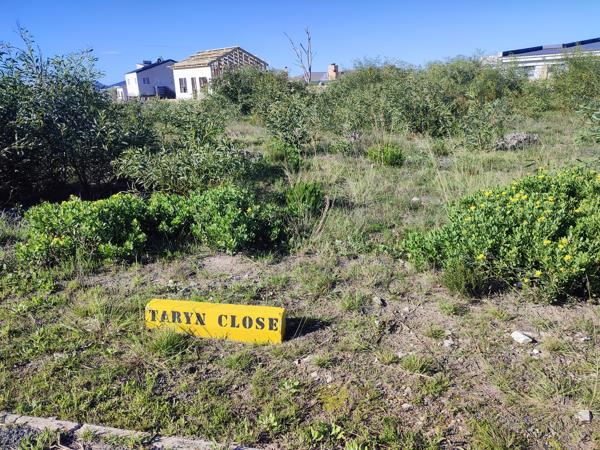 924 m² Land