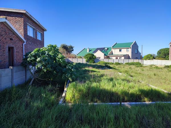 798 m² Land