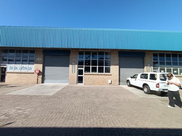 215 m² Commercial space
