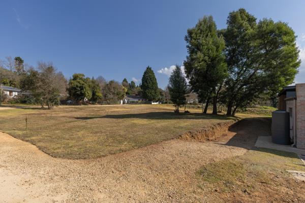858 m² Land