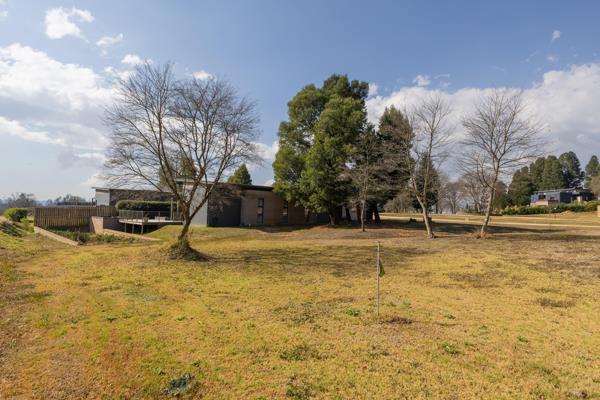 921 m² Land