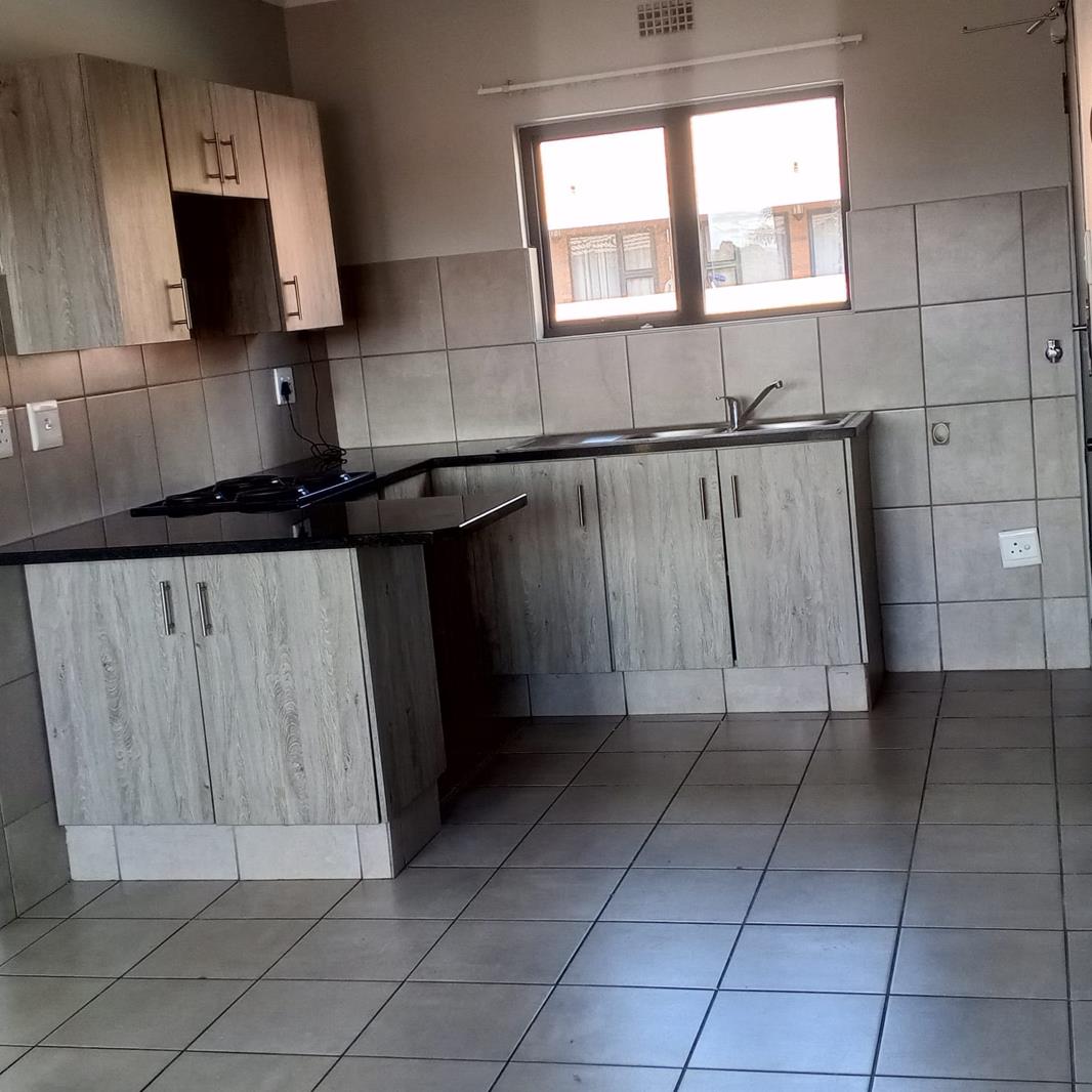 2 Bedroom Apartment in La Montagne