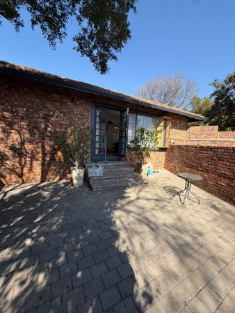 1 Bedroom Garden Cottage