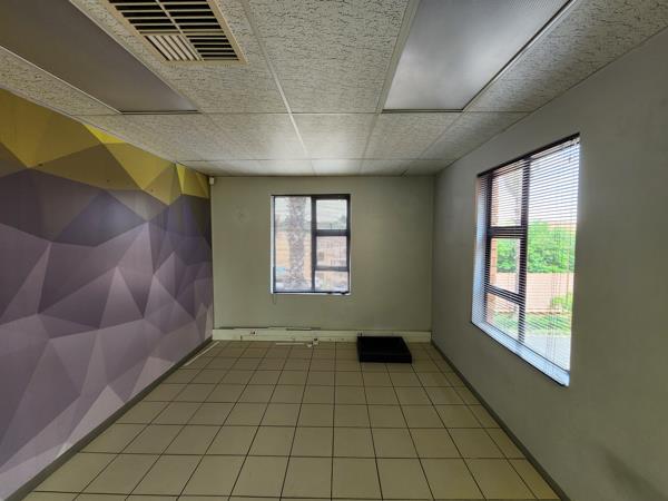 140 m² Commercial space