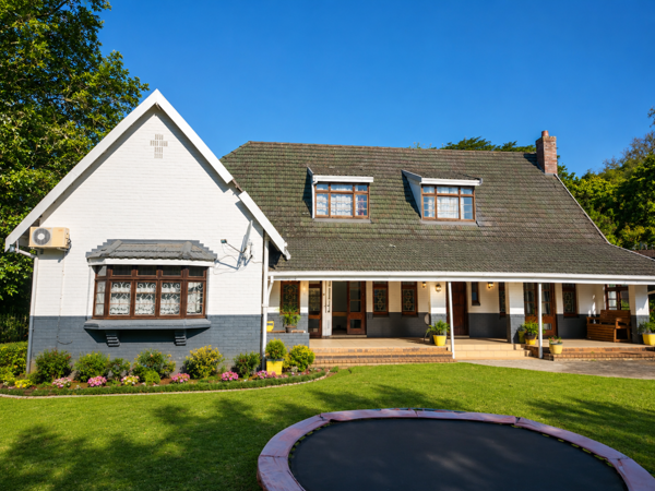 5 Bedroom House