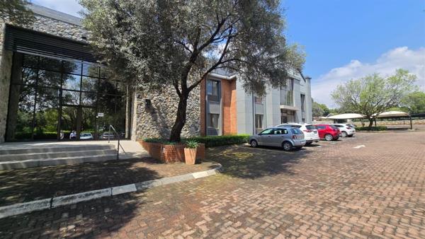 694 m² Office Space