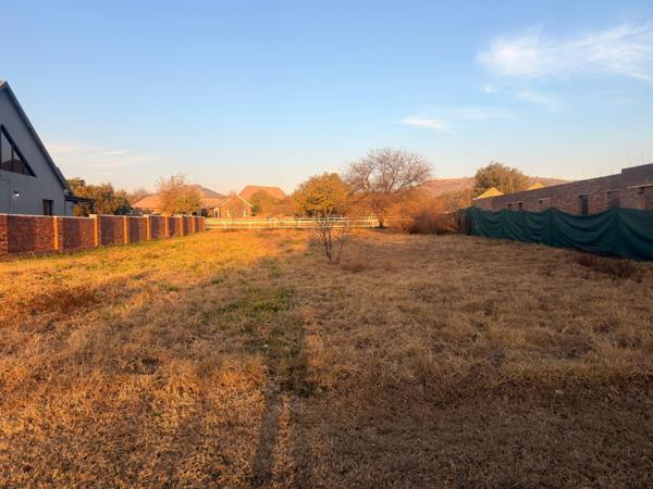 800 m² Land