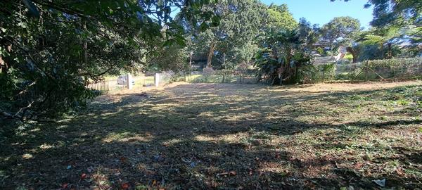 1 130 m² Land