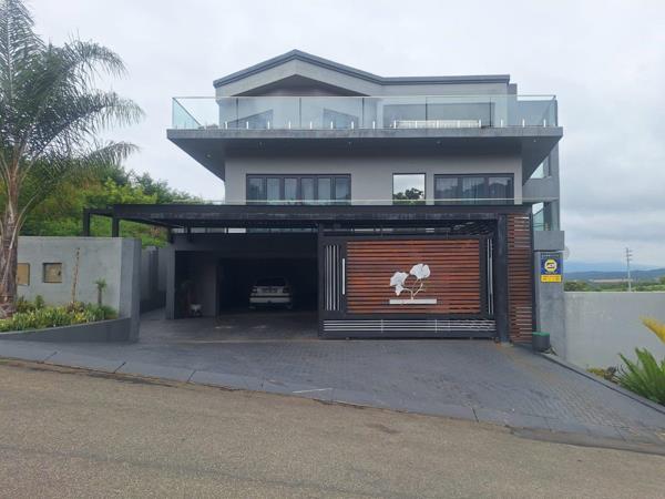 6 Bedroom House