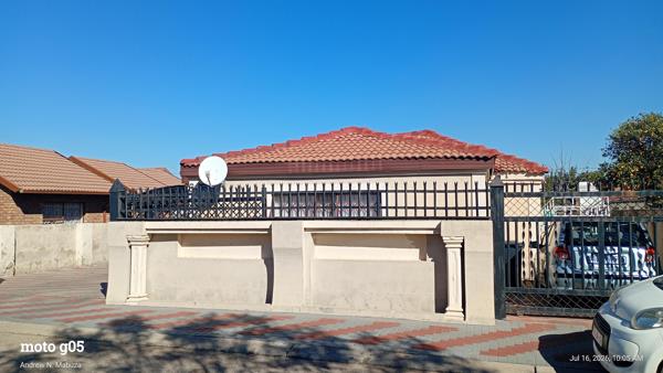 5 Bedroom House