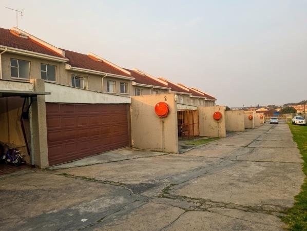3 Bedroom Townhouse