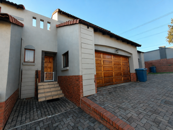 3 Bedroom Townhouse