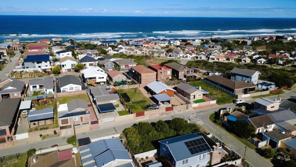 325 m² Land