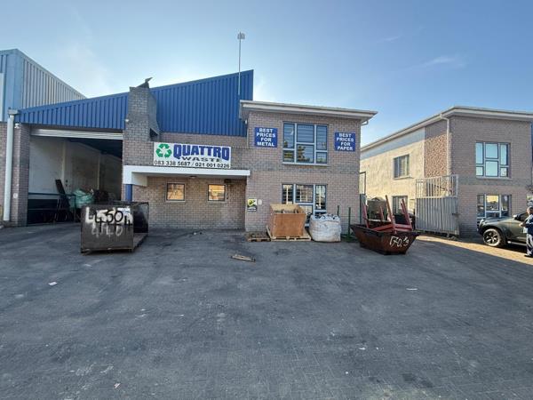 703 m² Industrial space