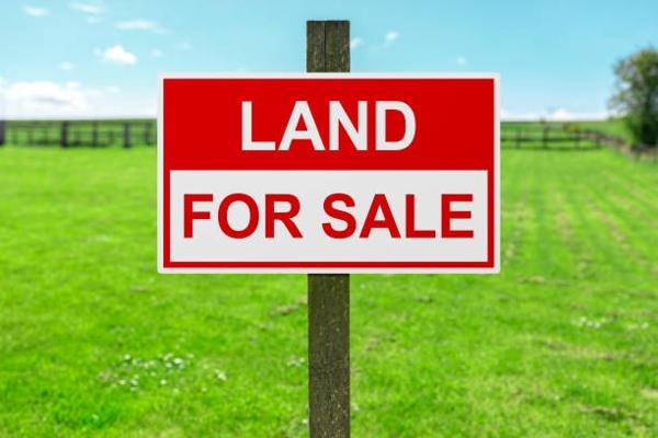 2 023 m² Land