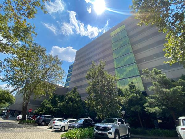 1 120 m² Office Space