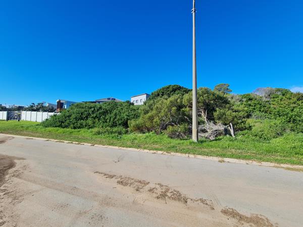 698 m² Land